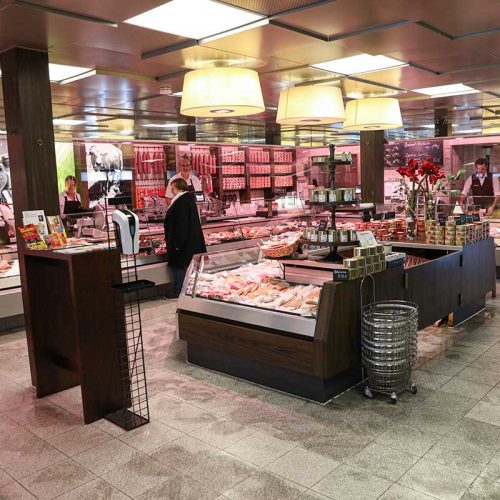 Innenansicht Hauptfiliale Remseck-Aldingen vom Eingang her gesehen